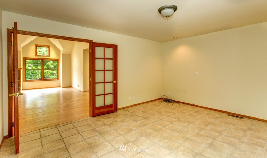 5031 Samish Way Bellingham, WA 98229 - Photo 13 of 25 Gallery Image 13