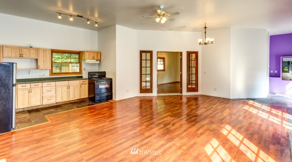 5031 Samish Way Bellingham, WA 98229 - Photo 15 of 25 Gallery Image 15