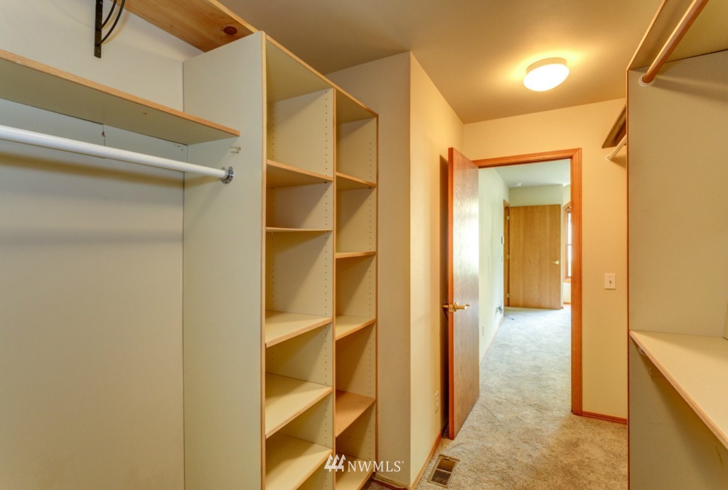 5031 Samish Way Bellingham, WA 98229 - Photo 18 of 25 Gallery Image 18
