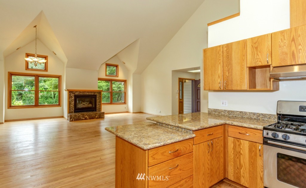 5031 Samish Way Bellingham, WA 98229 - Photo 9 of 25 Gallery Image 9