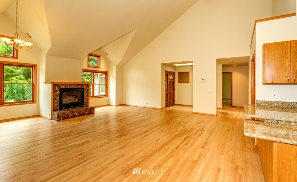 5031 Samish Way Bellingham, WA 98229 - Photo 10 of 25 Gallery Image 10