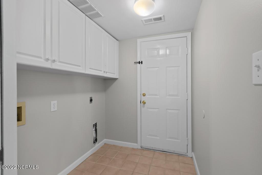 1111 Mill Run Road Sneads Ferry, NC 28460 - Photo 13 of 30 1st floor laundry & garage entrance