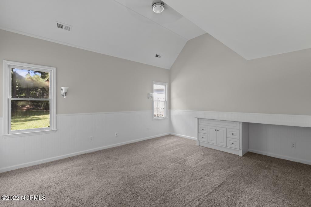 1111 Mill Run Road Sneads Ferry, NC 28460 - Photo 15 of 30 1st floor master suite