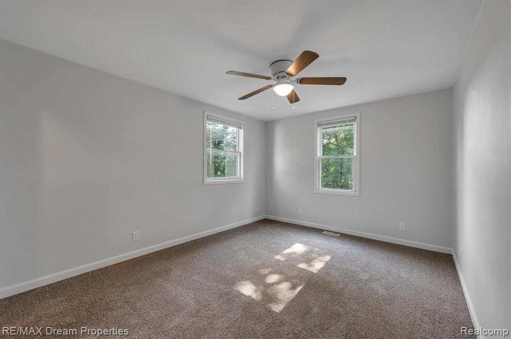 51365 Wear Road Belleville, MI 48111 - Photo 26 of 33