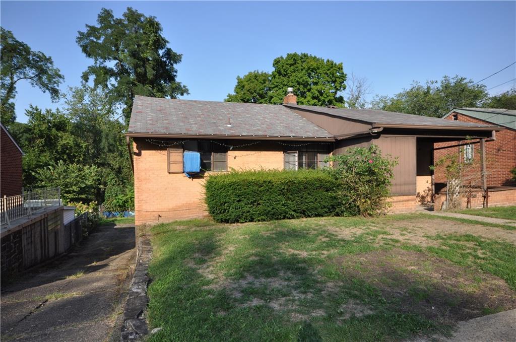 427 East Garden Road Pittsburgh, PA 15227 - Photo 2 of 23 Gallery Image 2