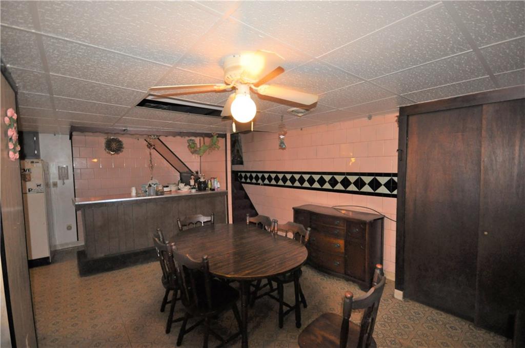 427 East Garden Road Pittsburgh, PA 15227 - Photo 16 of 23 Gallery Image 16