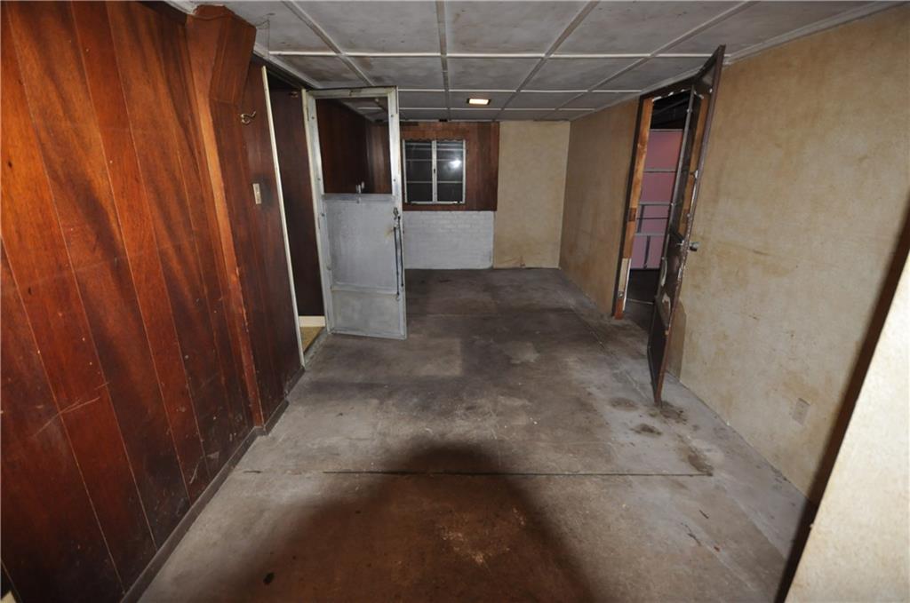 427 East Garden Road Pittsburgh, PA 15227 - Photo 20 of 23 Gallery Image 20
