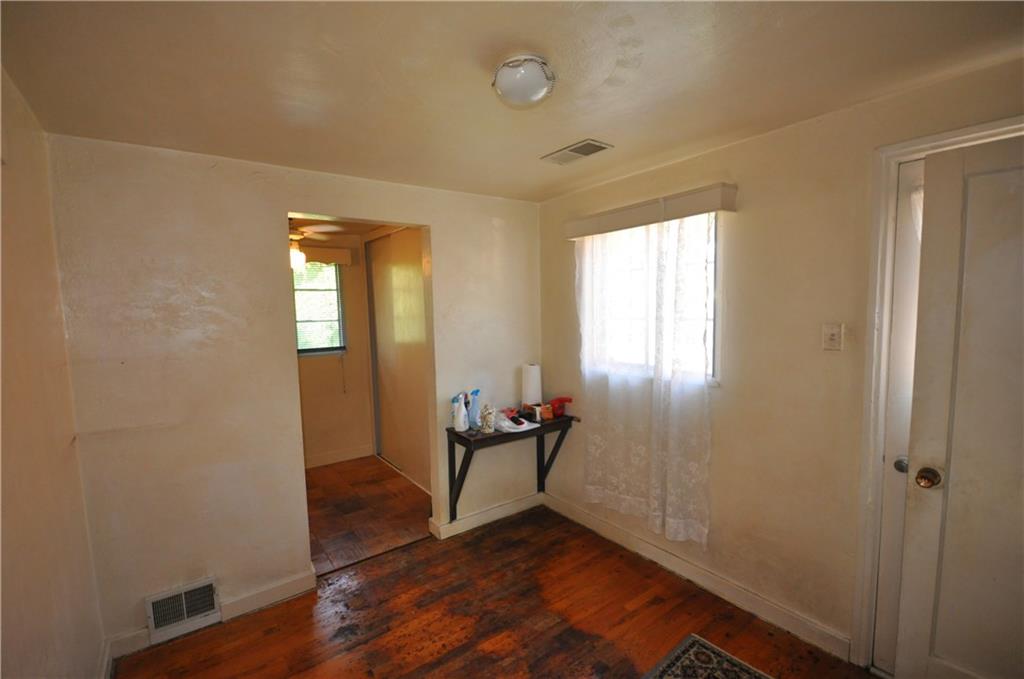 427 East Garden Road Pittsburgh, PA 15227 - Photo 6 of 23 Gallery Image 6