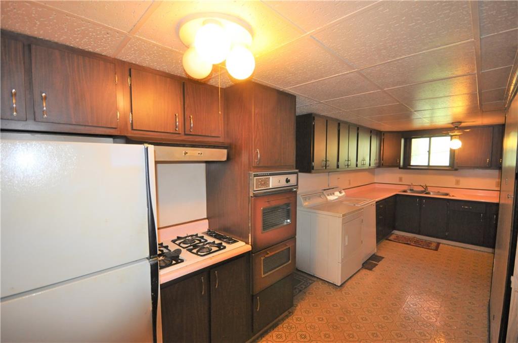 427 East Garden Road Pittsburgh, PA 15227 - Photo 8 of 23 Gallery Image 8
