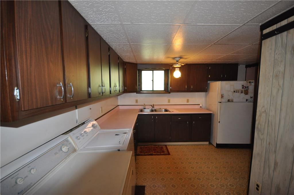 427 East Garden Road Pittsburgh, PA 15227 - Photo 9 of 23 Gallery Image 9