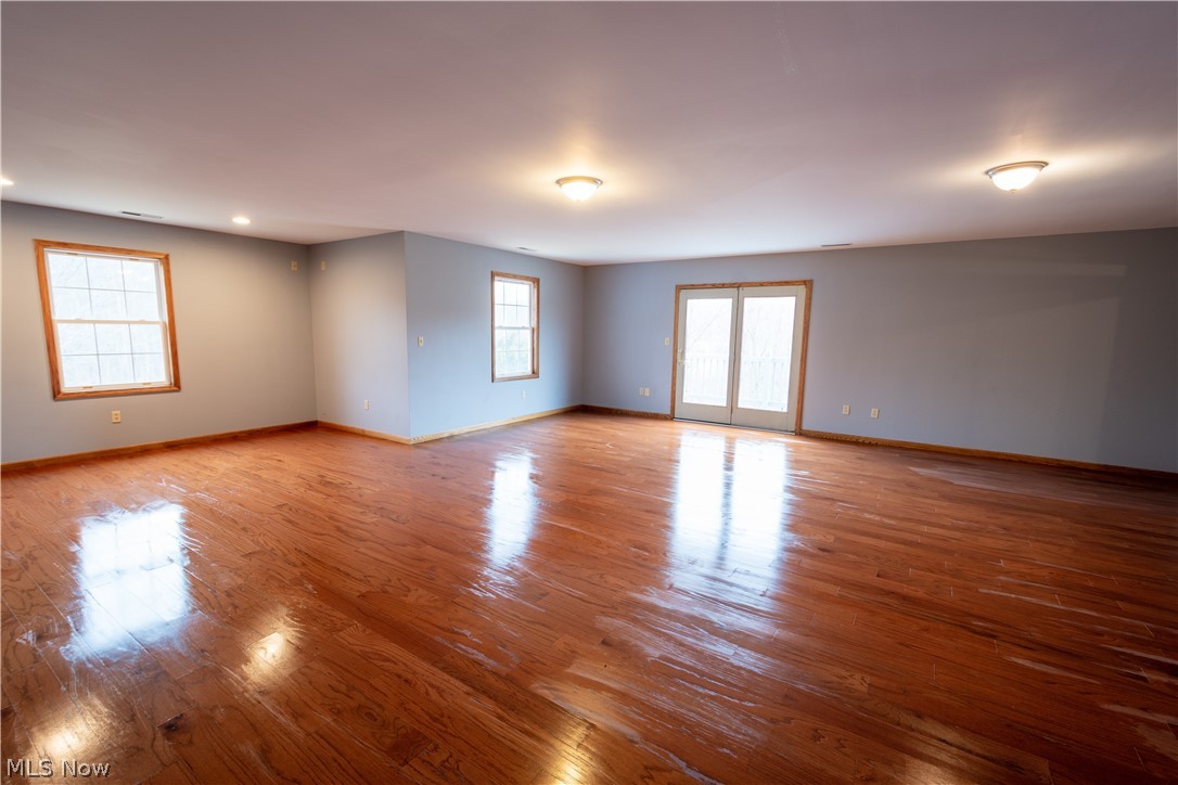 6908 State Rte 322 Windsor, OH 44099 - Photo 29 of 35 7th Bedroom Owner's Suite