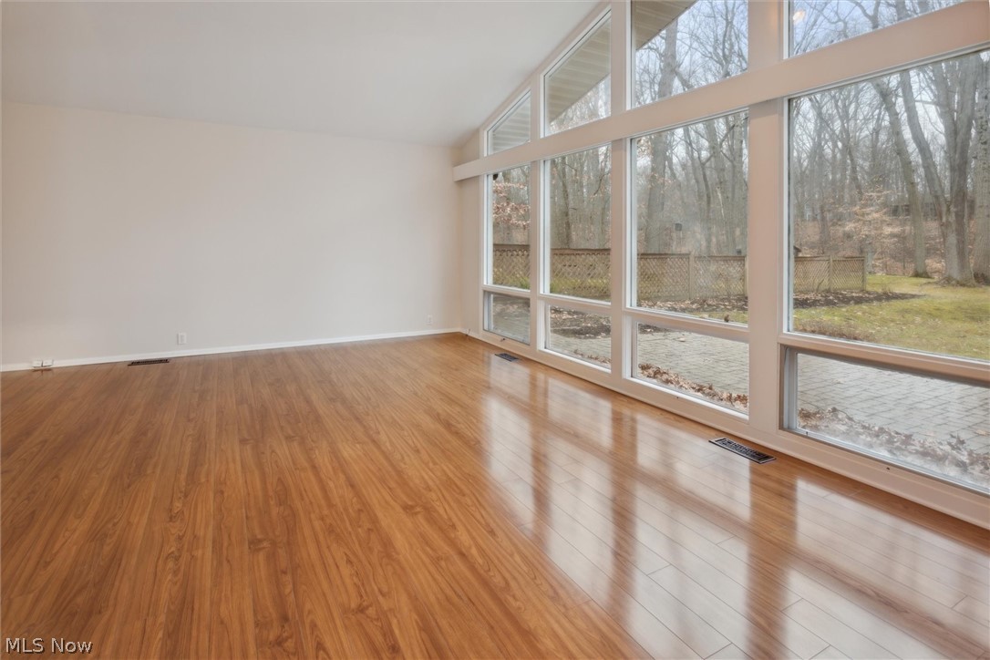 19482 Albion Road Strongsville, OH 44149 - Photo 15 of 31 Gallery Image 15