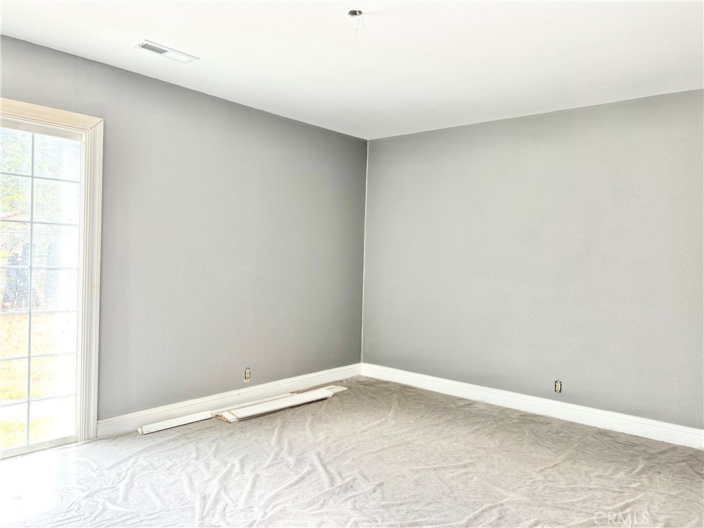 3375 De Anza Court Merced, CA 95348 - Photo 20 of 32 Master bedroom