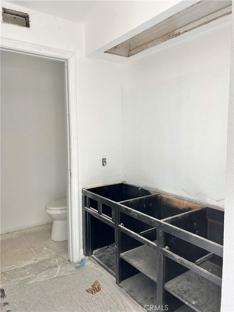 3375 De Anza Court Merced, CA 95348 - Photo 23 of 32 Master bathroom