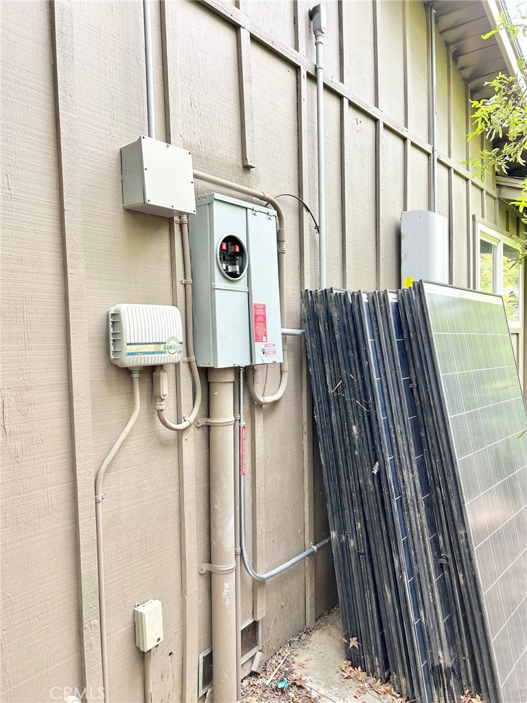 3375 De Anza Court Merced, CA 95348 - Photo 27 of 32 Side of house