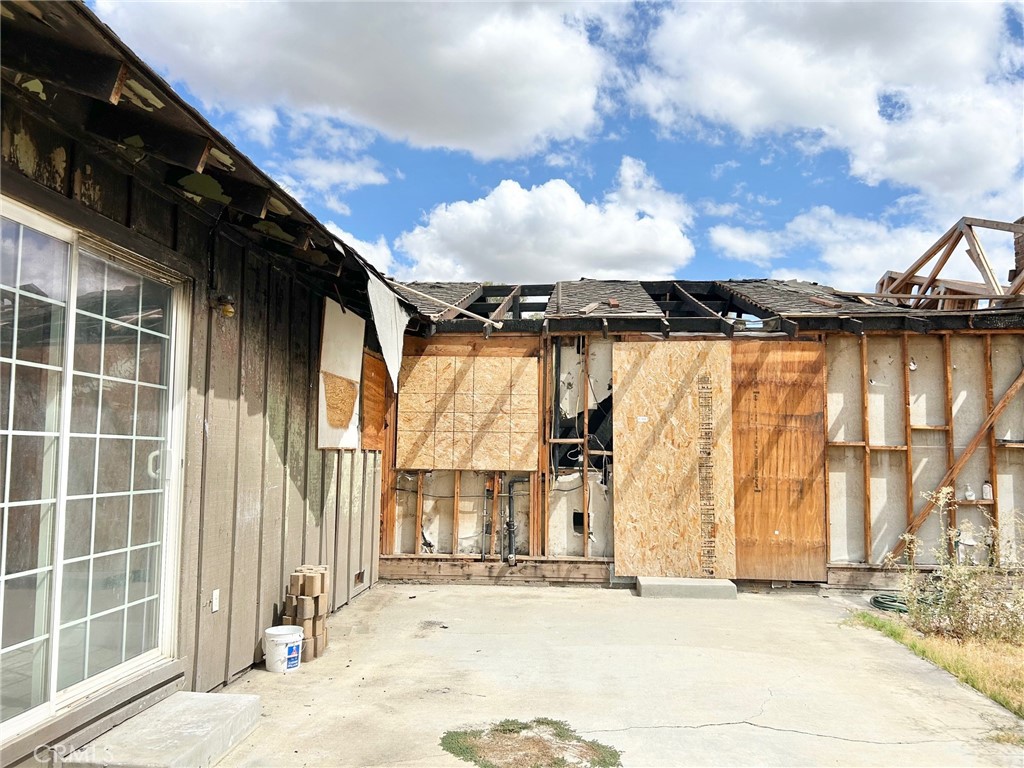 3375 De Anza Court Merced, CA 95348 - Photo 30 of 32 Backyard patio area