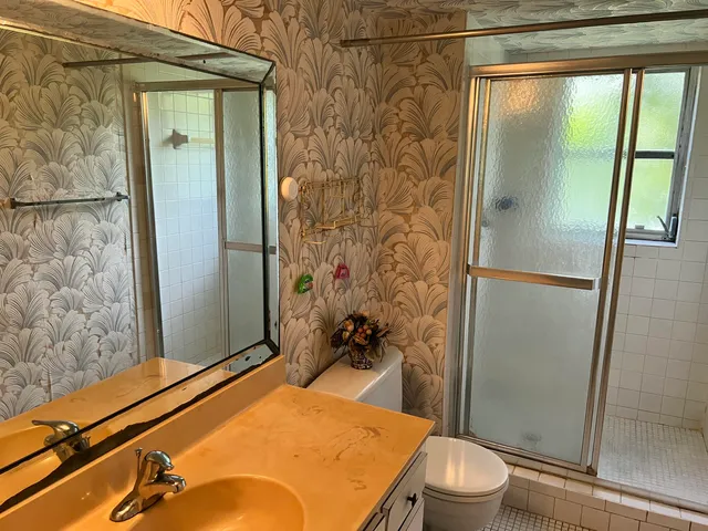 $110,000 | 7591 Northwest 1st Street, Unit 401, Margate, FL 33063