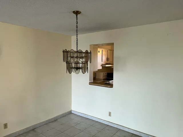 $110,000 | 7591 Northwest 1st Street, Unit 401, Margate, FL 33063