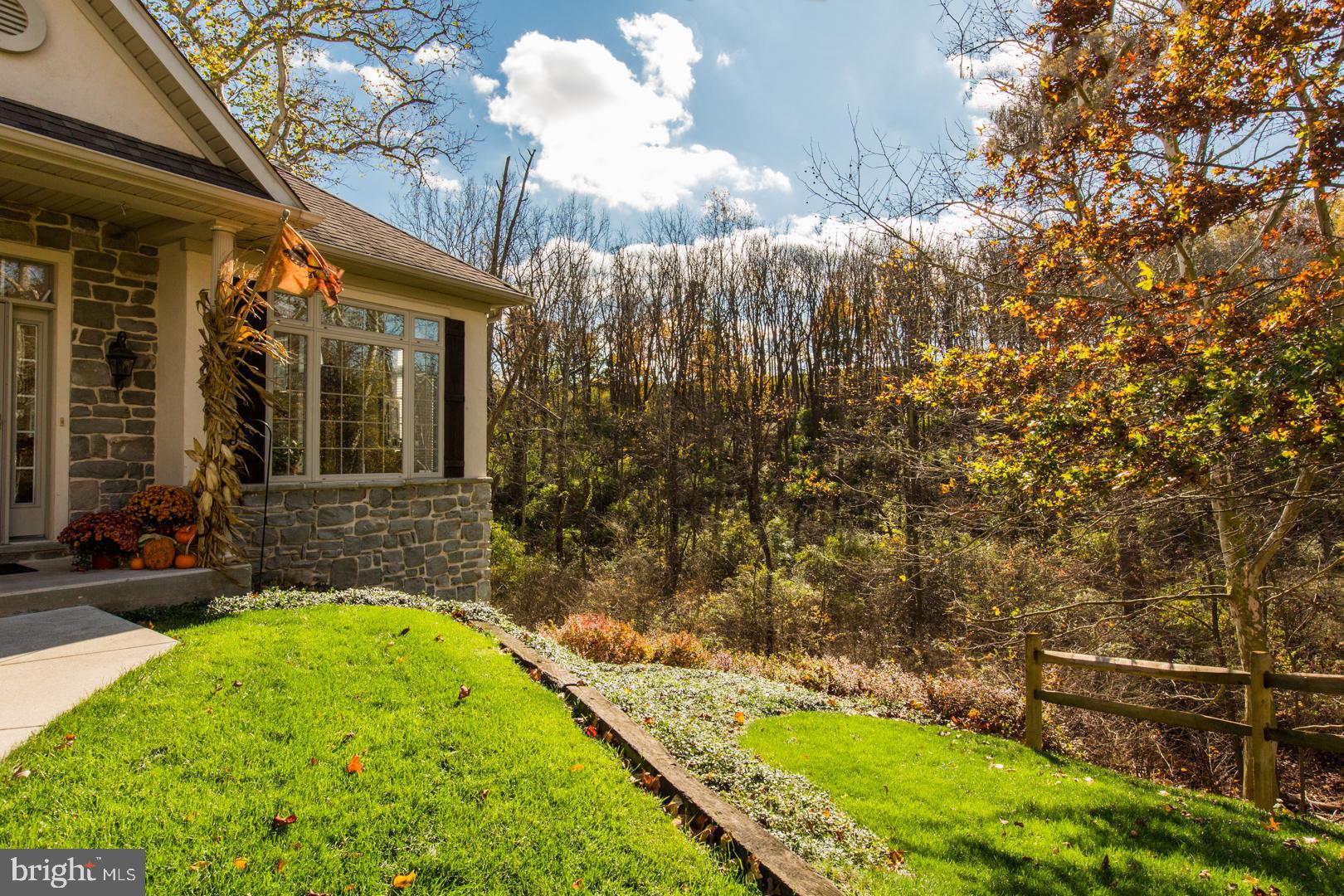 14 Dogwood Valley Lititz, PA 17543 - Photo 5 of 50 Gallery Image 5