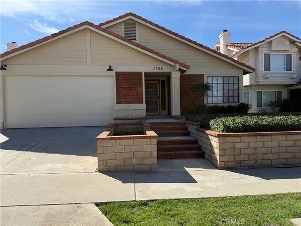 $3,000 | 1756 Parkview, Redlands, CA 92374