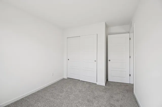 $341,990 | 1433 Oakfield Lane, Pingree Grove, IL 60140