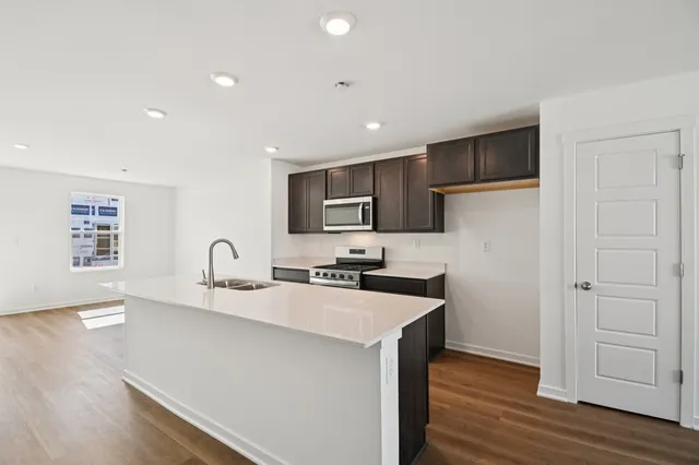 $341,990 | 1433 Oakfield Lane, Pingree Grove, IL 60140