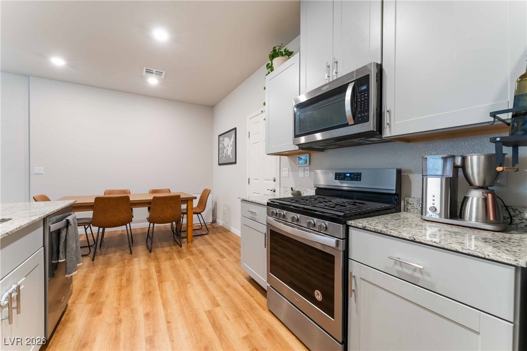 7451 Sunray Point Street North Las Vegas, NV 89084 - Photo 8 of 19