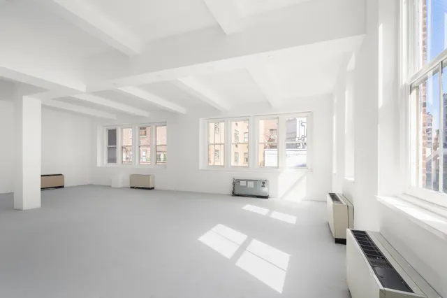 $60,000,000 | 35 East 62nd Street | Lenox Hill