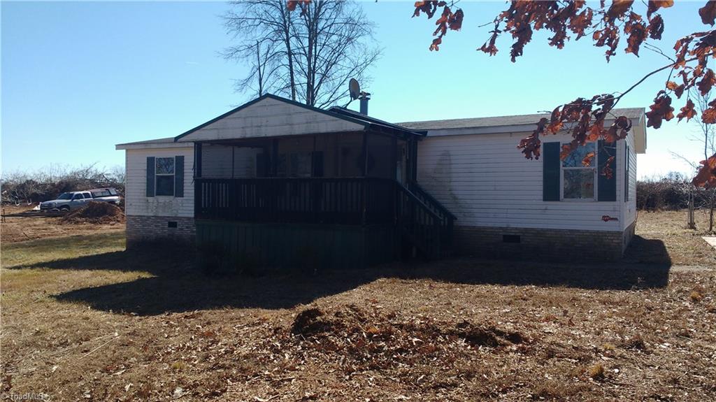 3231 Cranberry Road Boonville, NC 27011 - Photo 1 of 10 Front