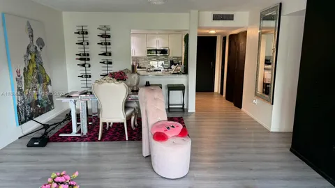 $295,000 | 1101 River Reach Drive, Unit 511, Fort Lauderdale, FL 33315