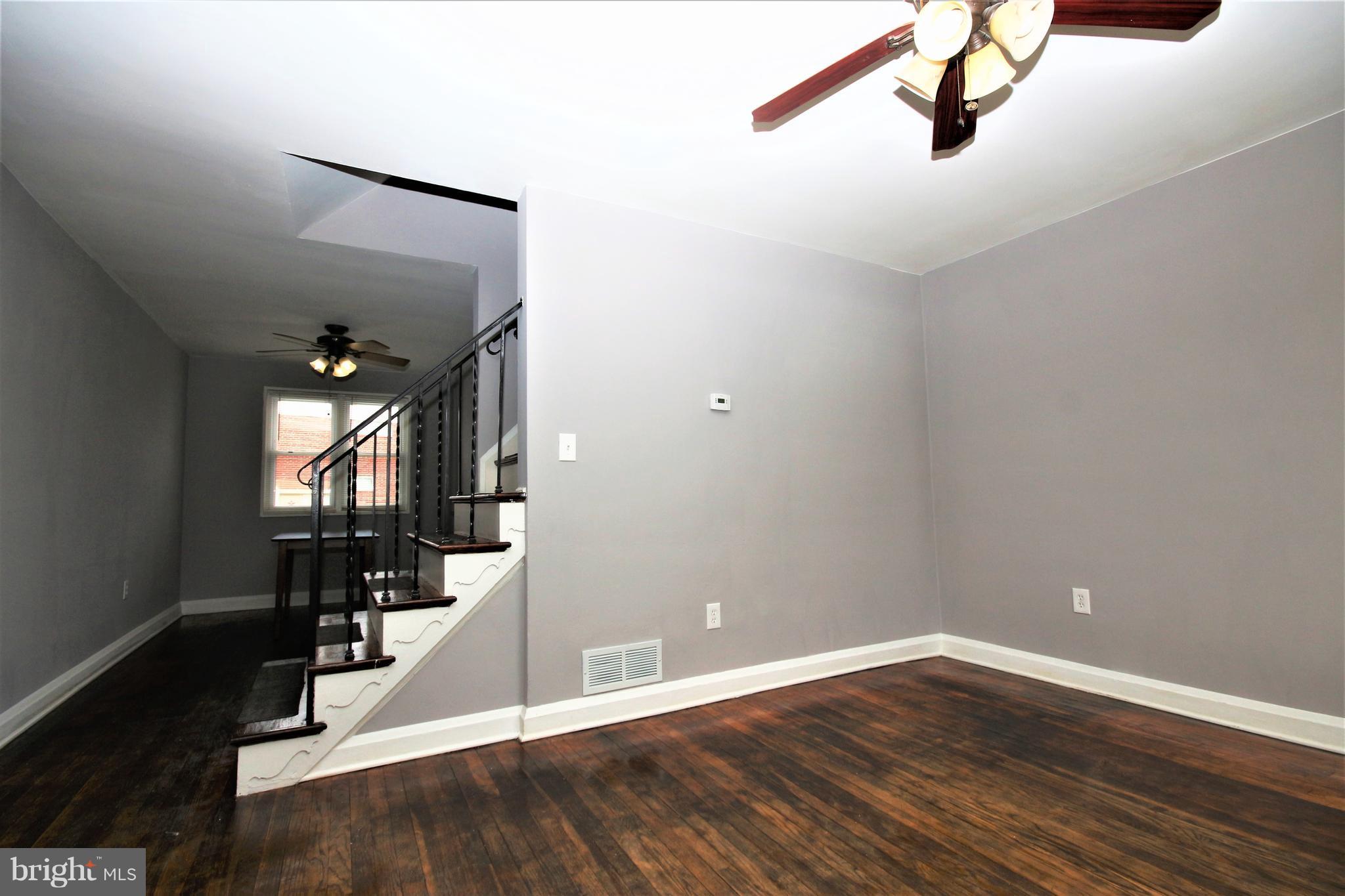 8247 Kavanagh Road Baltimore, MD 21222 - Photo 3 of 17 Family Room