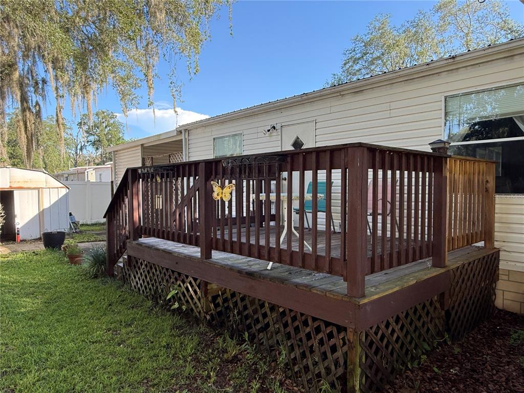 8634 Treasure Island Road Leesburg, FL 34788 - Photo 2 of 17