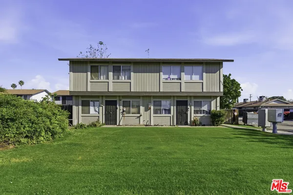 $1,975,000 | 330 Roberts Lane, Bakersfield, CA 93308