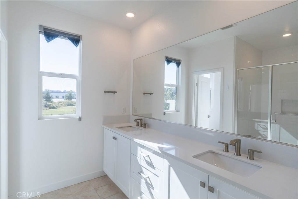 301 Baluster Irvine, CA 92618 - Photo 23 of 32