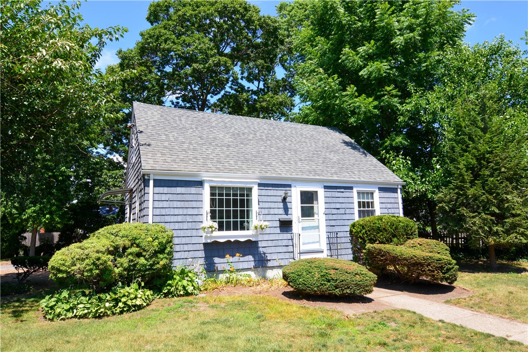 71 Elkland Road Warwick, RI 02886 - Photo 1 of 20 Gallery Image 1