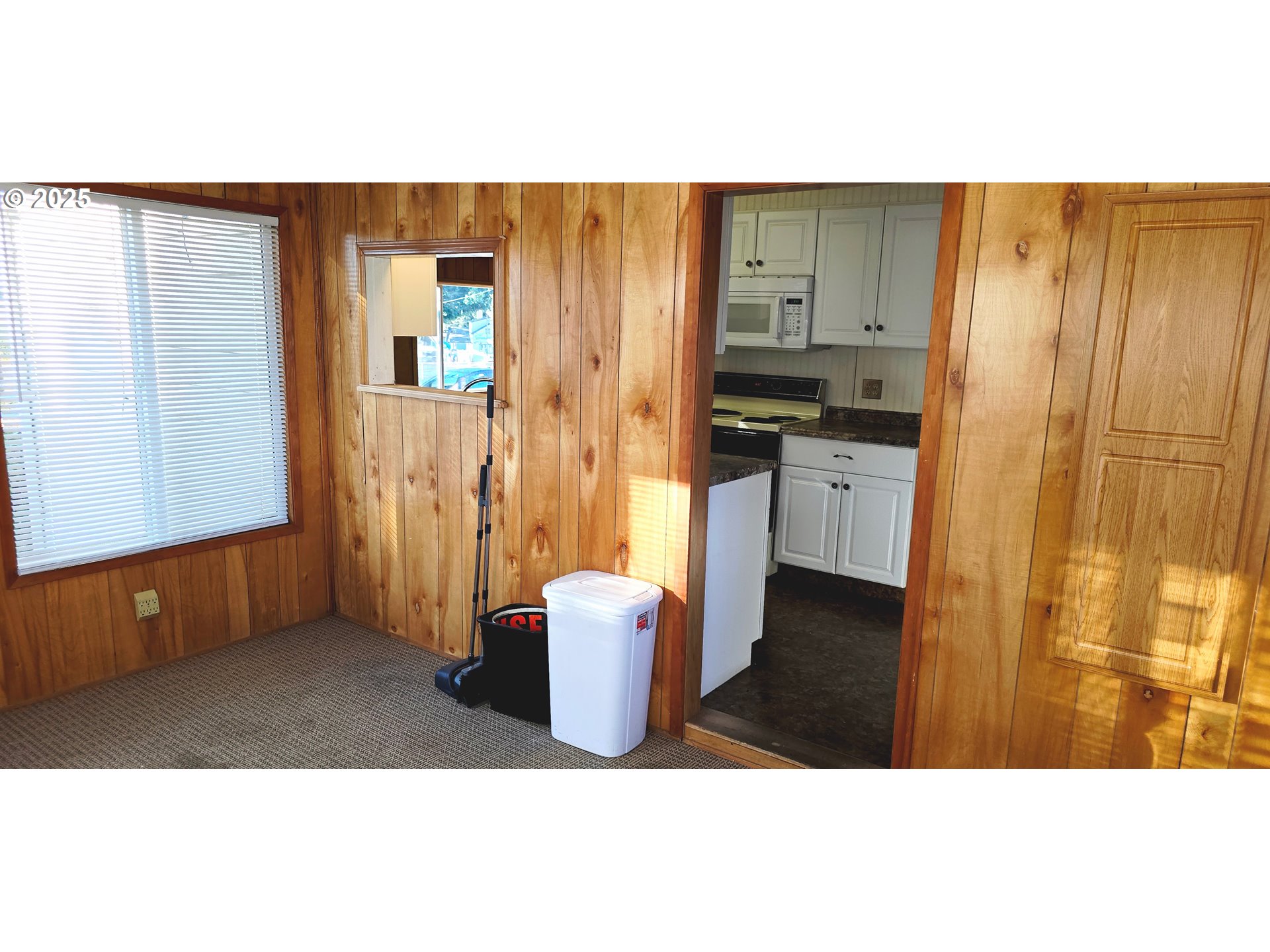 4230 Hazelgreen Road Northeast, Unit 52 Salem, OR 97305 - Photo 17 of 38