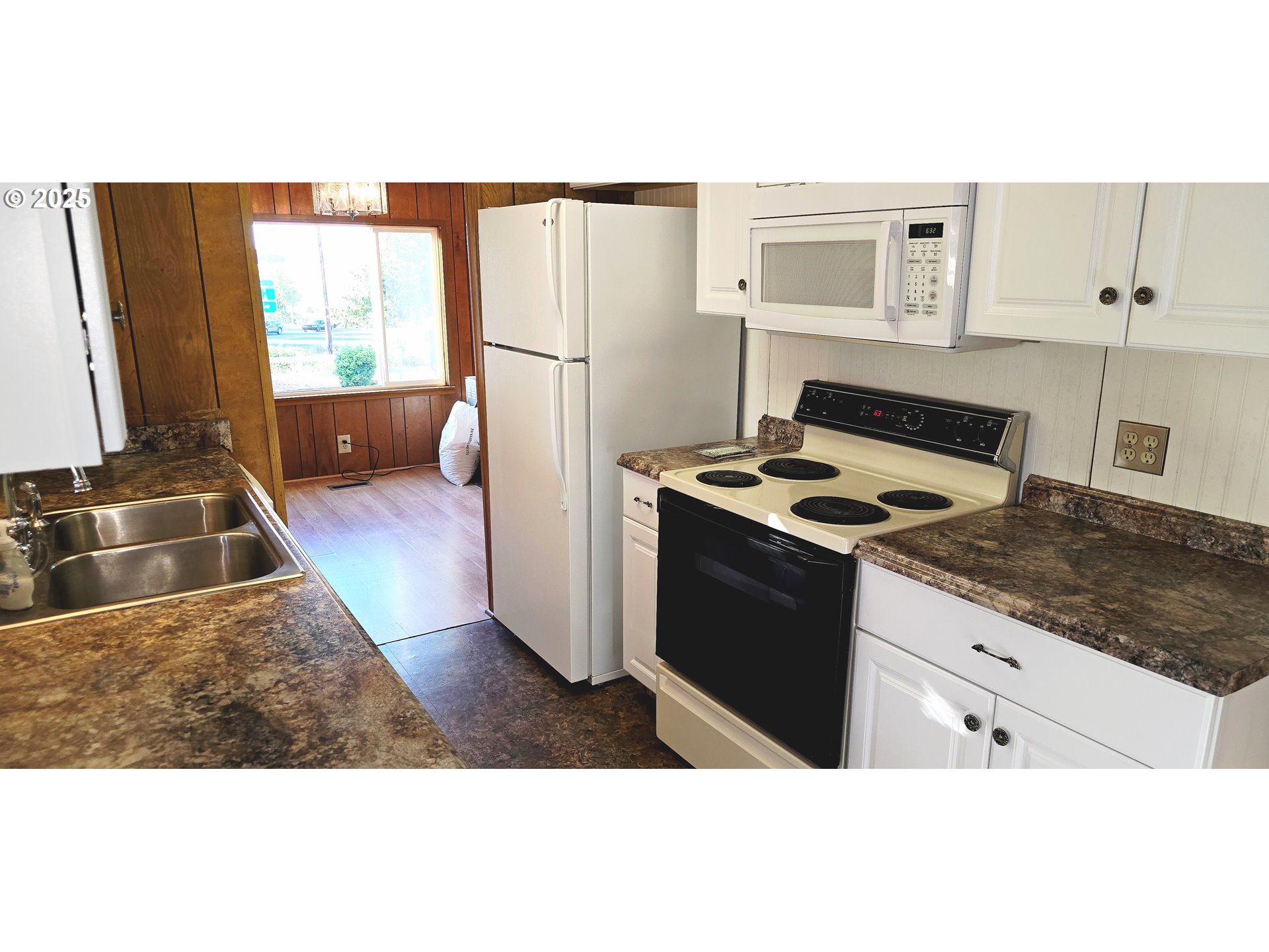 4230 Hazelgreen Road Northeast, Unit 52 Salem, OR 97305 - Photo 4 of 38