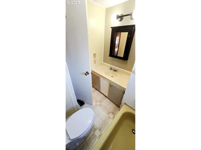 $42,000 | 4230 Hazelgreen Road Northeast, Unit 52, Salem, OR 97305