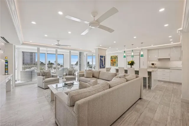 $2,600,000 | 4051 Gulf Shore Boulevard North, Unit 405, Naples, FL 34103