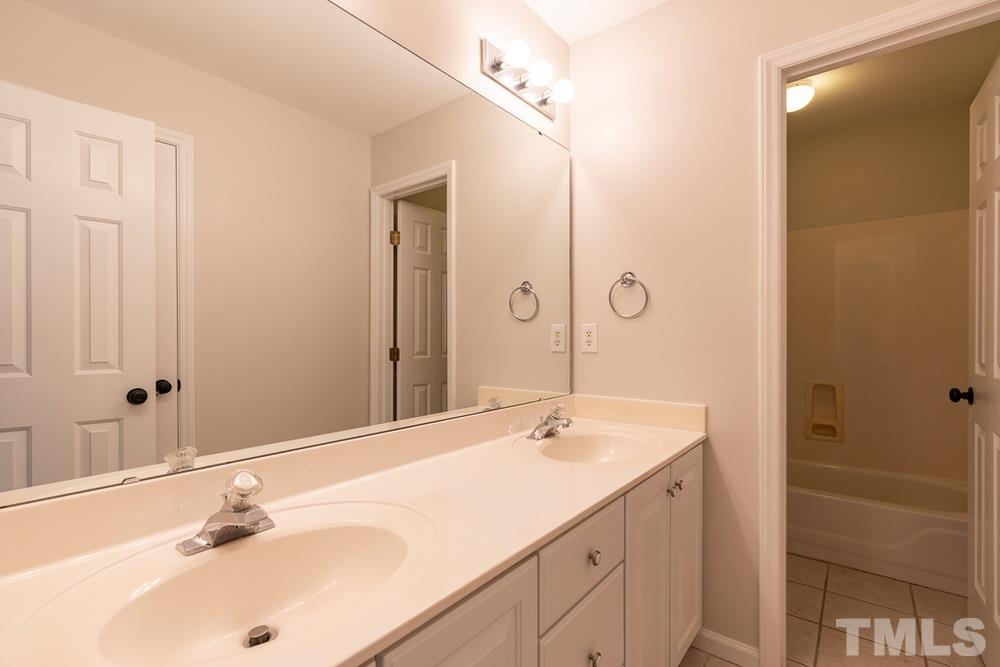 1900 Hollowgate Road Raleigh, NC 27614 - Photo 23 of 30 Bathroom 3