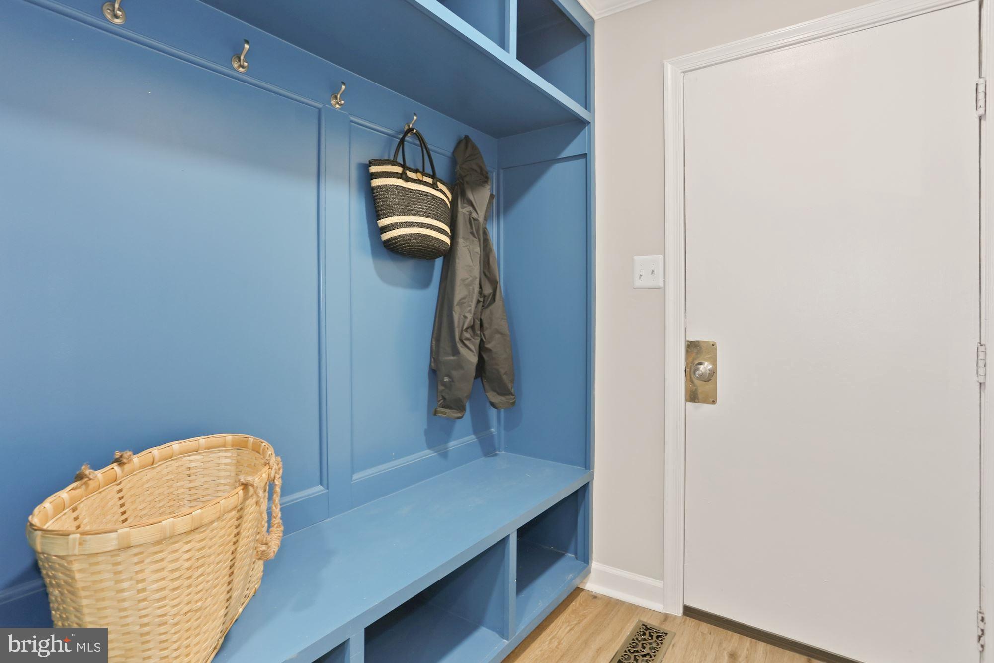 9006 Brook Ford Road Burke, VA 22015 - Photo 16 of 50 Gallery Image 16