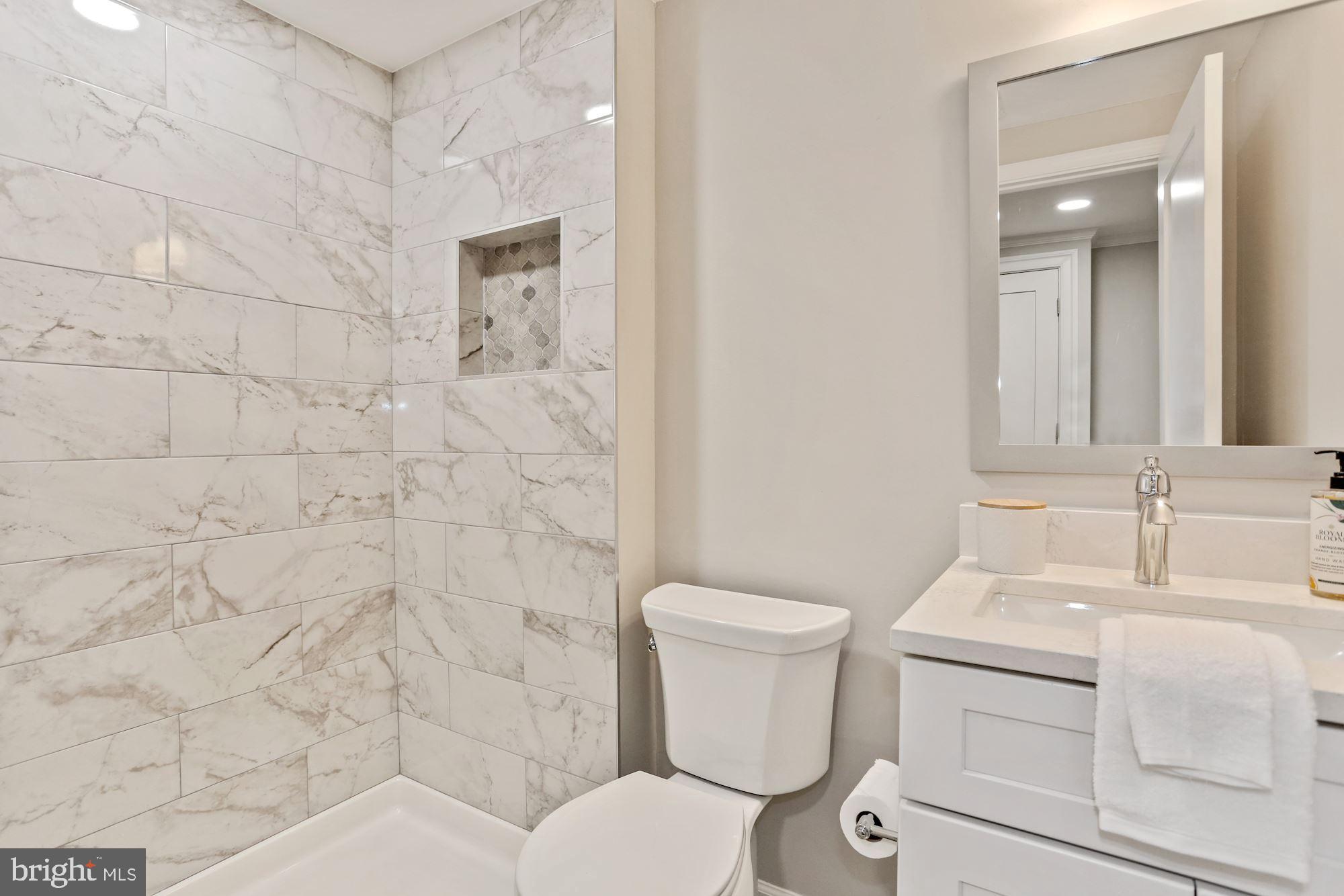 9006 Brook Ford Road Burke, VA 22015 - Photo 42 of 50 Gallery Image 42