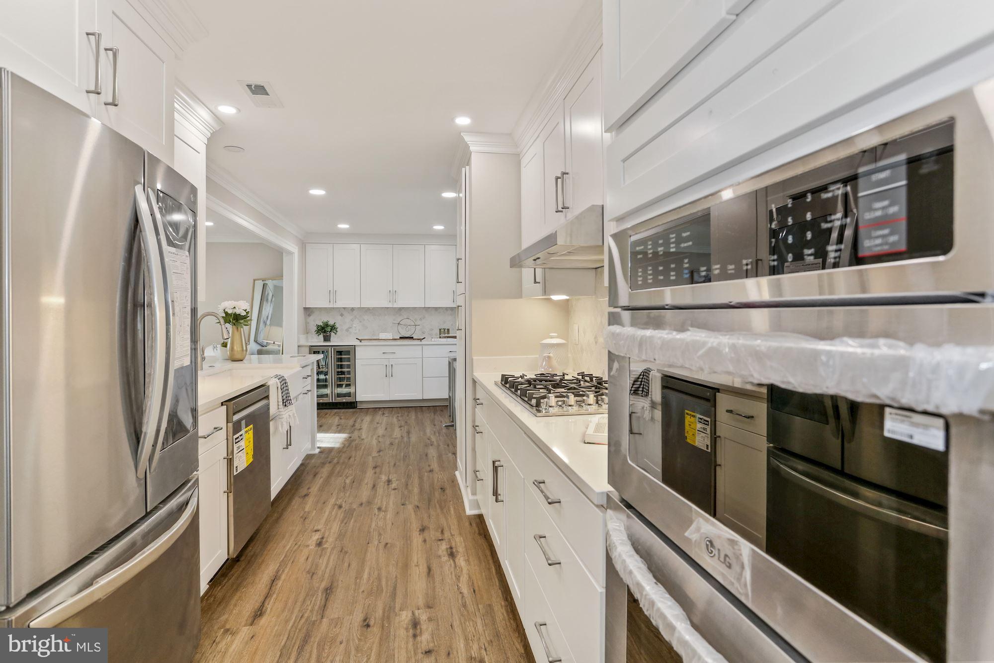9006 Brook Ford Road Burke, VA 22015 - Photo 10 of 50 Gallery Image 10