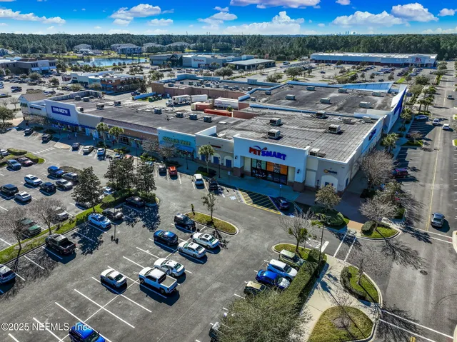 $745,000 | 12610 Angel Lake Drive West, Jacksonville, FL 32218