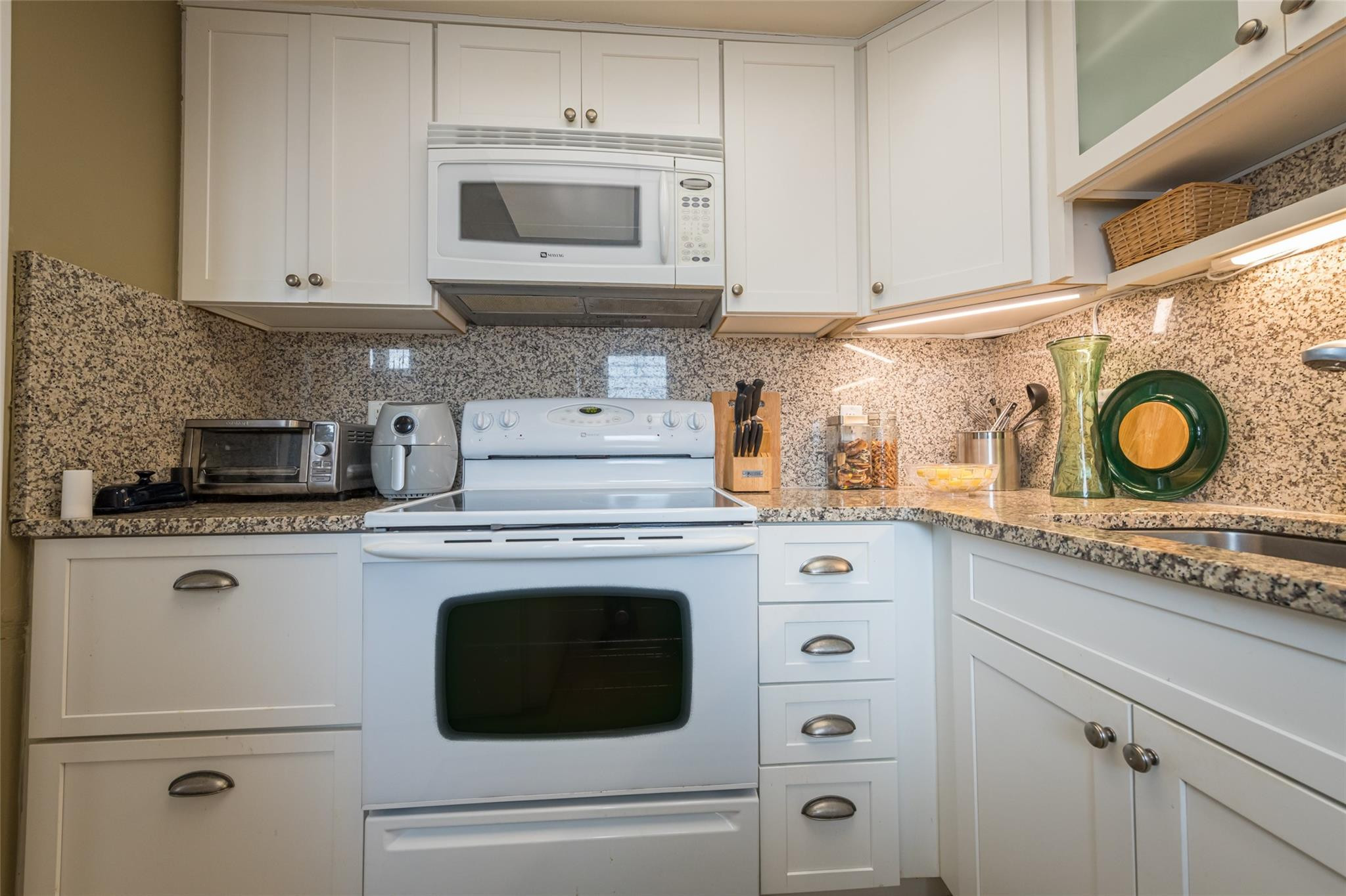 300 Northeast 20th Street, Unit 809 Boca Raton, FL 33431 - Photo 6 of 24 Photo 6