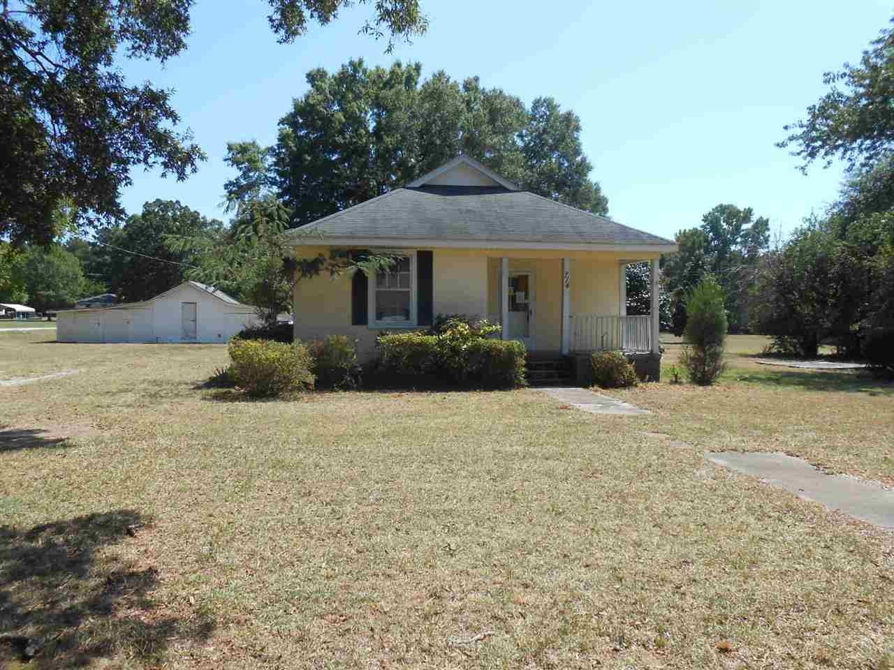 114 Mathews Heights Road Greenwood, SC 29646 - Photo 1 of 1 Gallery Image 1