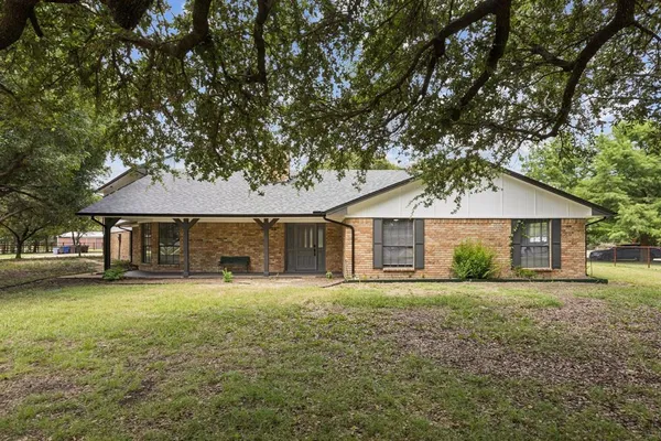 $775,000 | 10 Chisholm Trail, Lucas, TX 75002