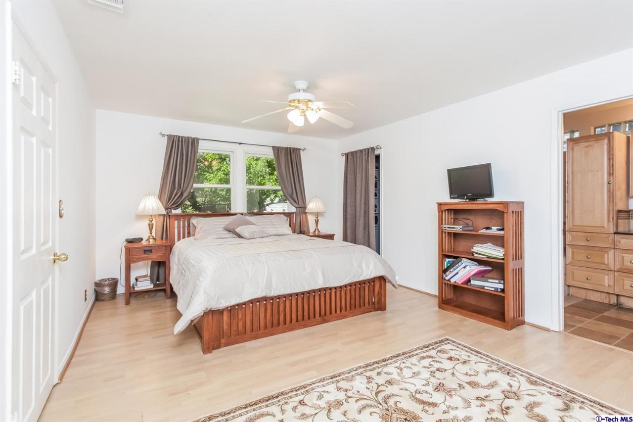 1011 Alta Vista Drive Altadena, CA 91001 - Photo 14 of 32 Additional Photo