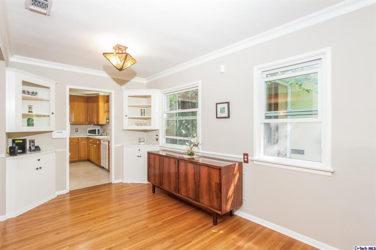 1011 Alta Vista Drive Altadena, CA 91001 - Photo 5 of 32 Additional Photo