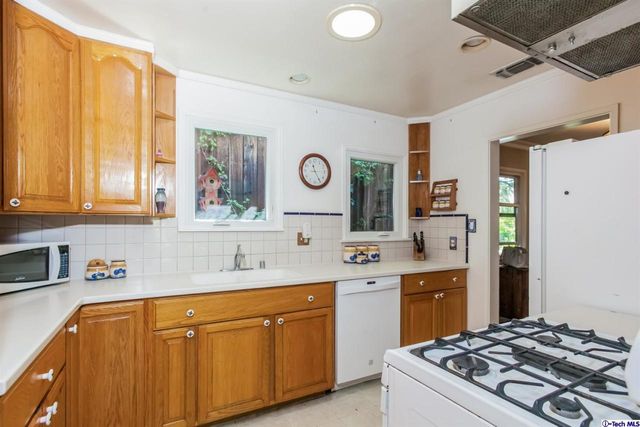 $740,000 | 1011 Alta Vista Drive, Altadena, CA 91001